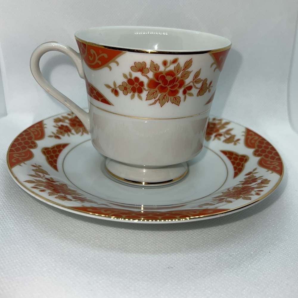 MIKASA EMPRESS FOOTED TEACUP AND SAUCER FINE CHINE VINTAGE L6009 - Picture 5 of 16